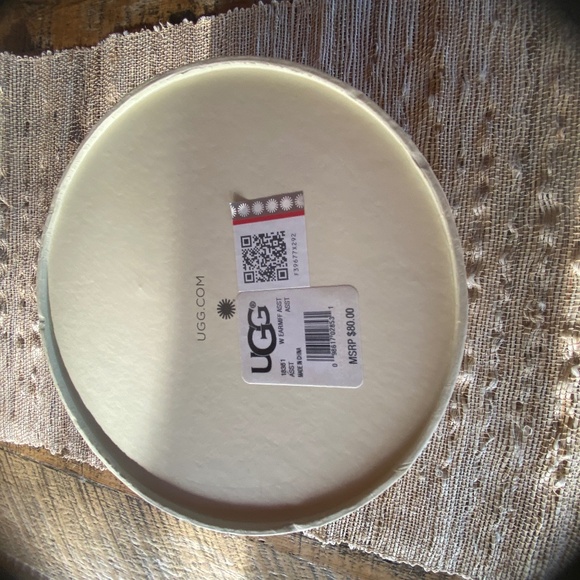 UGG Genuine Sheepskin Shearling & Suede Earmuffs - Picture 12 of 13